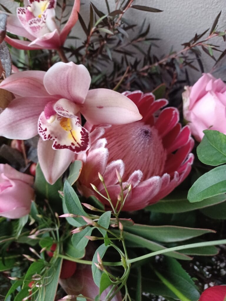 Close up detail shot of Kin Florist Matakana wedding florals. Romantic garden style arrangement.